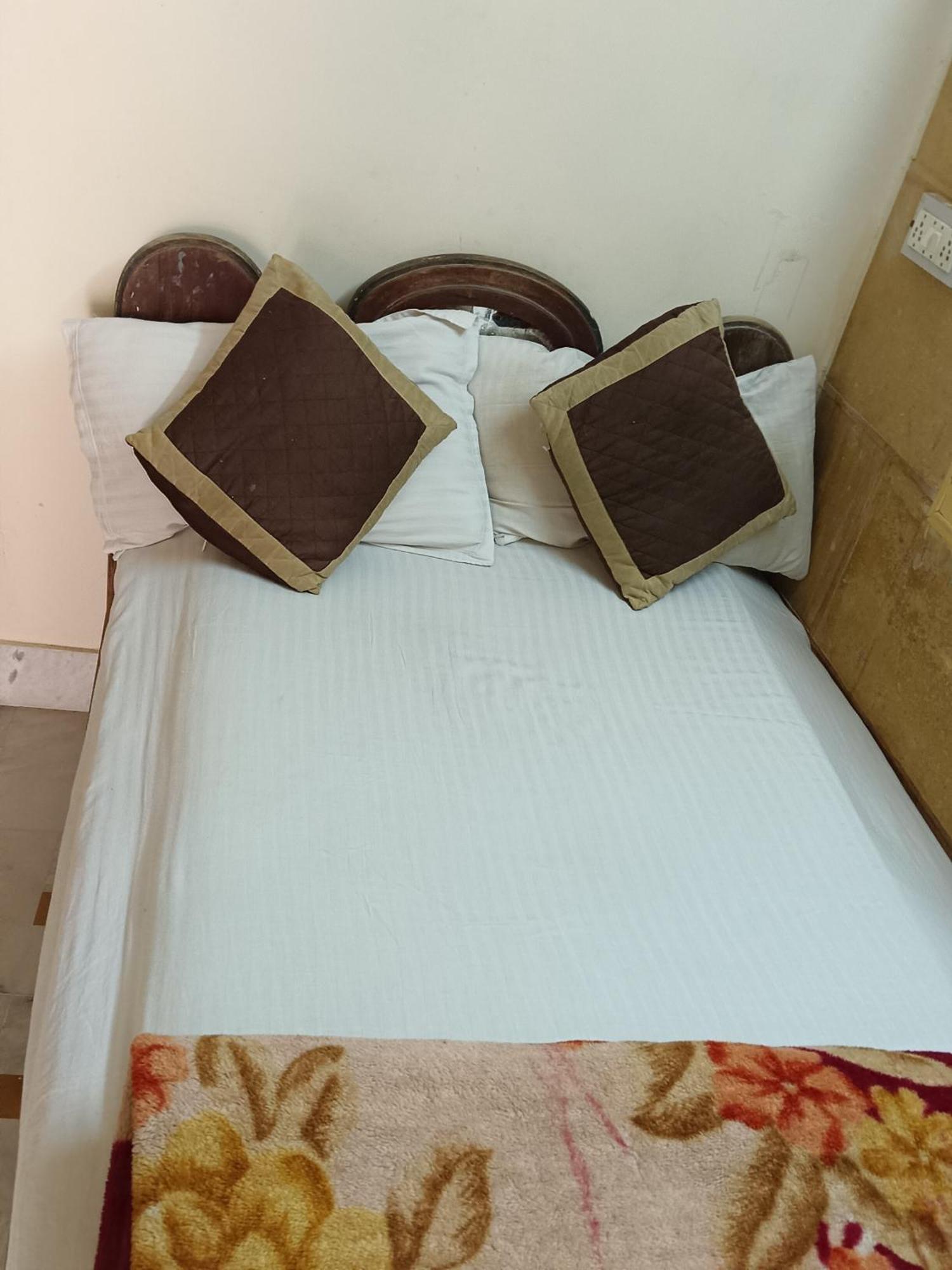 Ideal Guest House 斋沙默尔 外观 照片